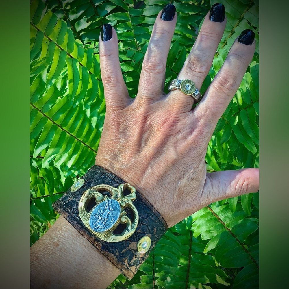 Leather cuff, St Michael,up to 7” wrist - Picture 8 of 9